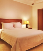 suite bedroom