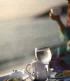 breakfast-at-beach